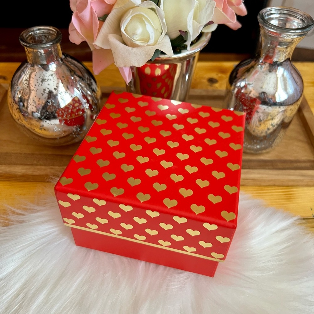 Valentine’s Day Gift Box